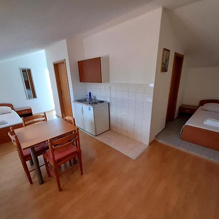 Apartments Nikolas Vodice Eksteriør billede