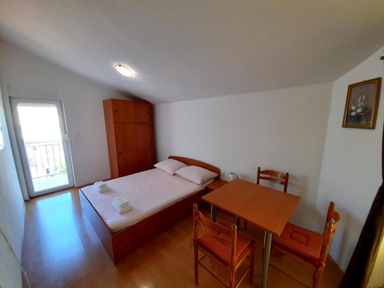 Apartments Nikolas Vodice Eksteriør billede
