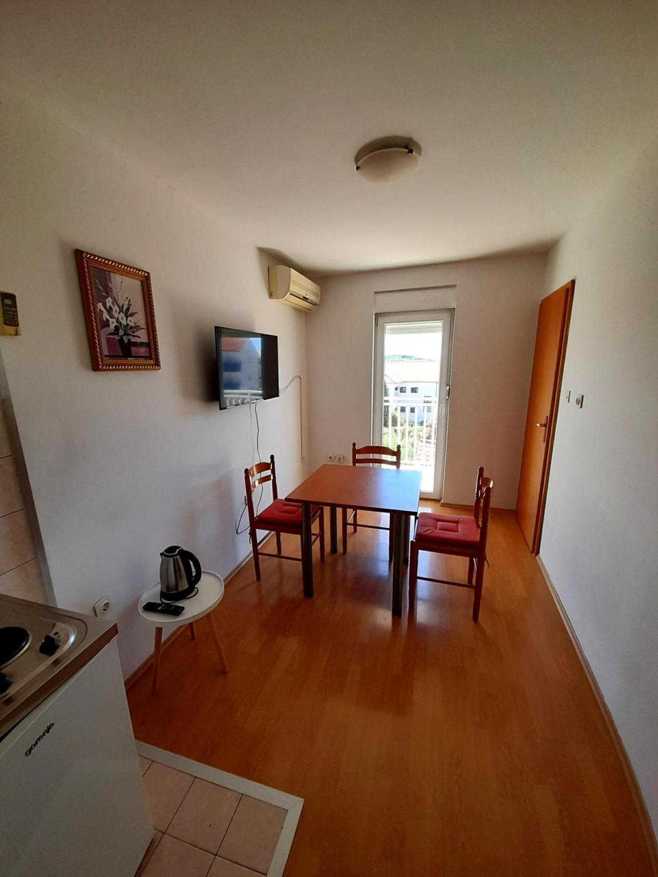 Apartments Nikolas Vodice Eksteriør billede
